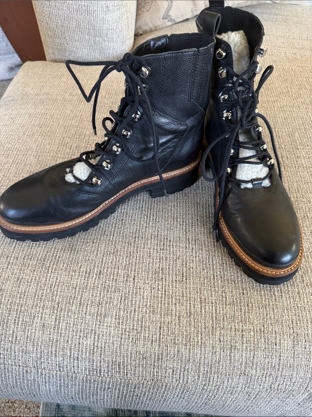 Marc Fisher Black Leather Lace-Up Lug Boots with Brown Trim size 9.5 like new